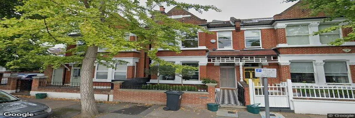 Bedford Park, Acton — Ealing Clean provides professional house cleaning in this area