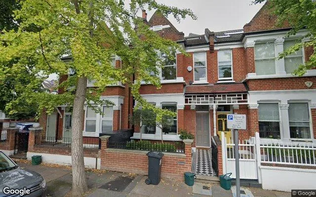 Bedford Park, Acton — Ealing Clean provides professional house cleaning in this area