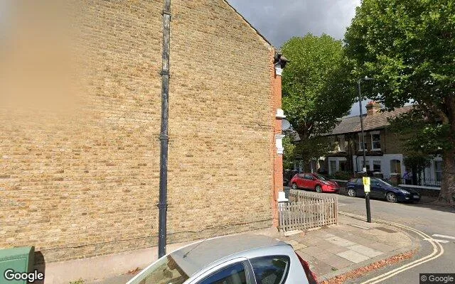 Boston Road, Hanwell — Ealing Clean provides professional house cleaning in this area