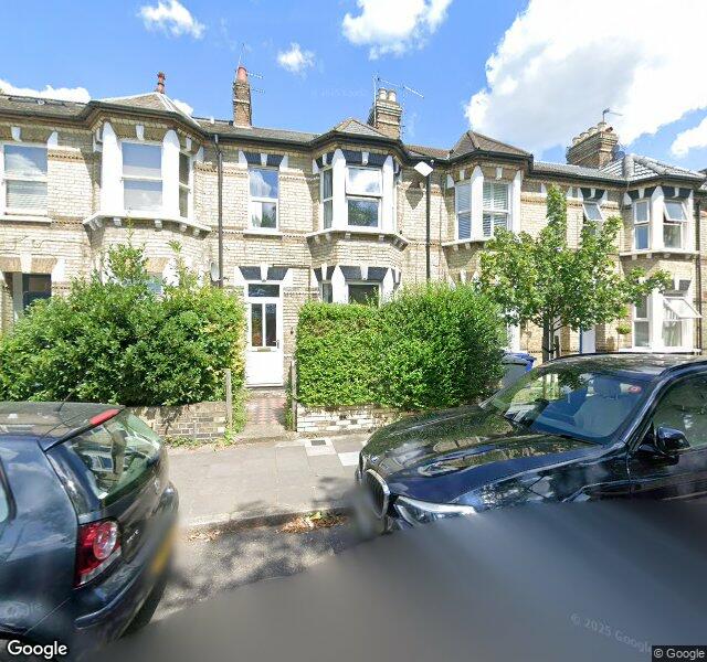 Street view of Hanwell, W7 -- Ealing Clean provides professional cleaning in this area