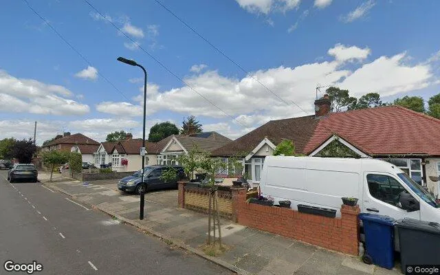 Mandeville Road, Northolt — Ealing Clean provides professional house cleaning in this area