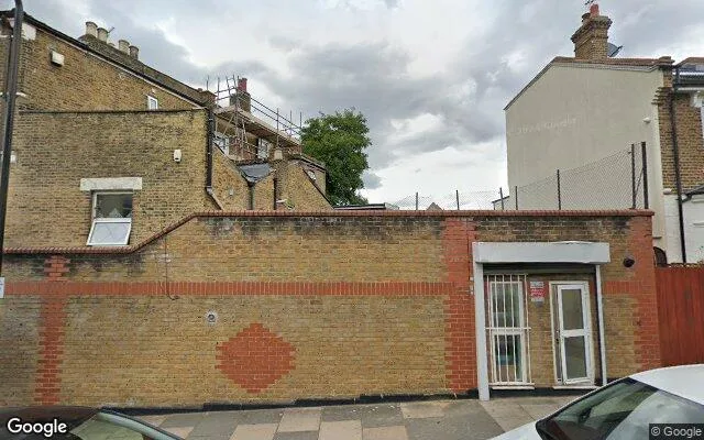 Mill Hill Park, Acton — Ealing Clean provides professional house cleaning in this area