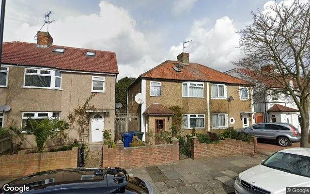 Western Avenue, Greenford/Perivale — Ealing Clean provides professional house cleaning in this area